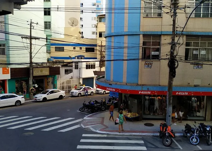 Quitinete A Poucos Passos Da Praia No Ponto Mais Central Da Cidade.