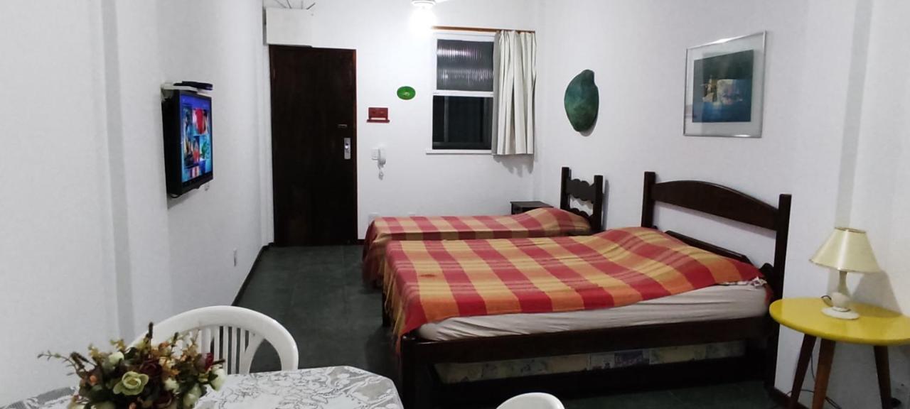 Quitinete A Poucos Passos Da No Ponto Da Cidade.
